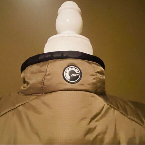 Can Am Riding Vest Size Medium - Picture 6 of 13